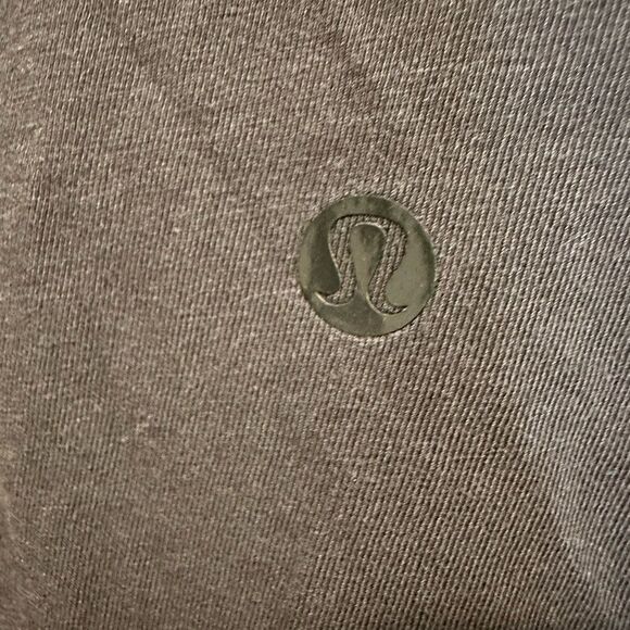 Lululemon love v-neck t shirt black size 2 - Picture 5 of 5